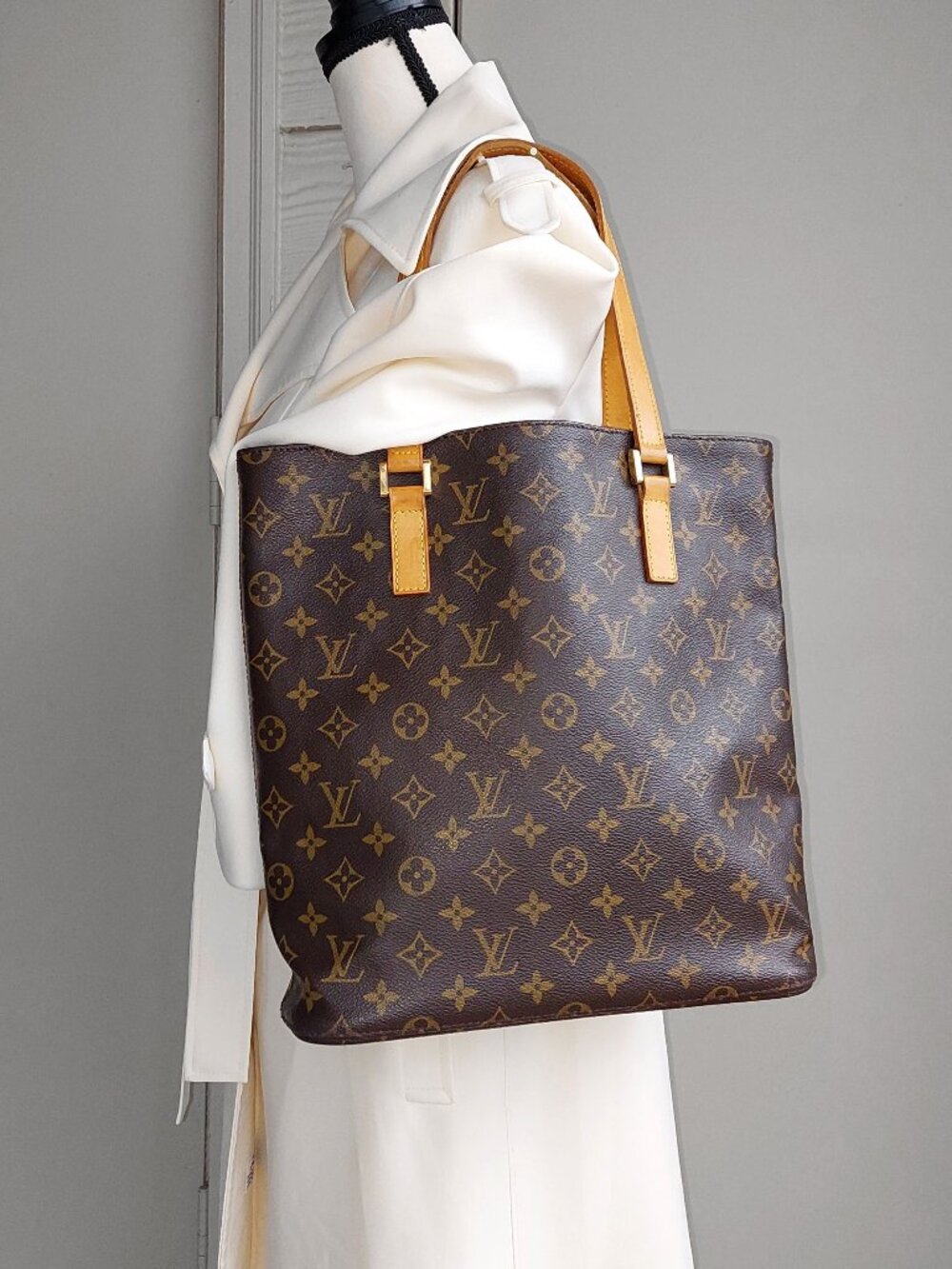 Louis Vuitton Vavin GM Monogram Canvas Tote Bag